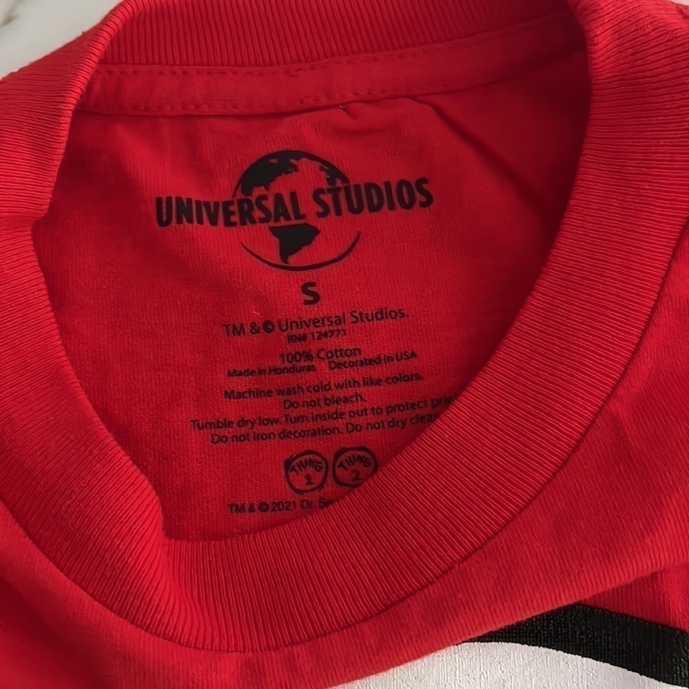 Dr Seuss Universal Studios Thing 2 Shirt size Small - Picture 3 of 5